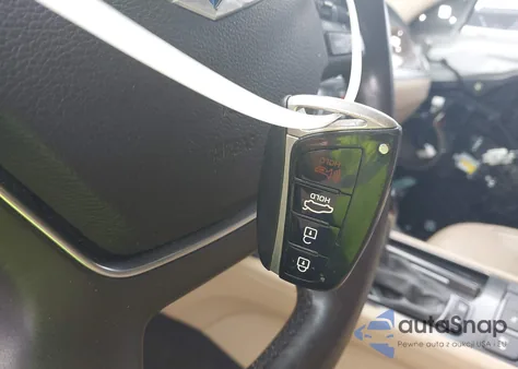 2015 Hyundai Genesis 3.8 z USA, uszkodzony, nr VIN KMHGN4JE2FU079590